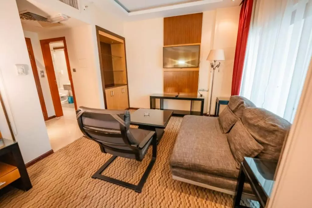 Sun And Sands Downtown